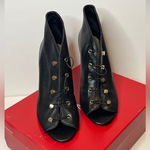 Women's Enzo Angiolini, Franses Black Leather Peep-toe 8M New in Box!